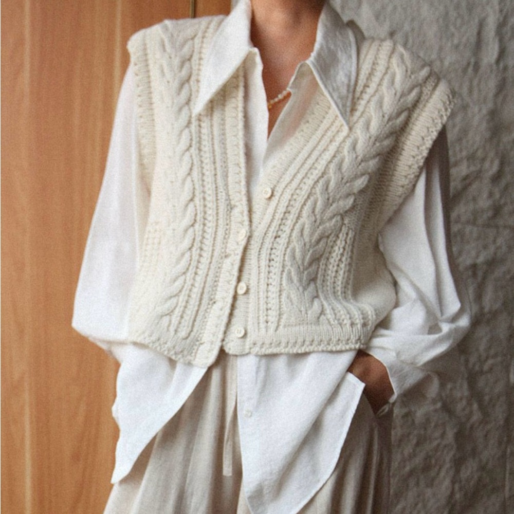 Commense Cream Cable Knit Vest